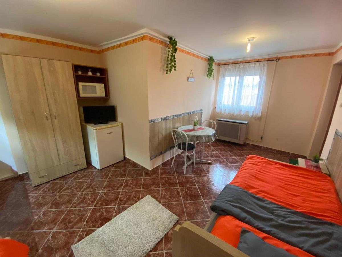 Hajnal Apartman Hajdúszoboszló 外观 照片