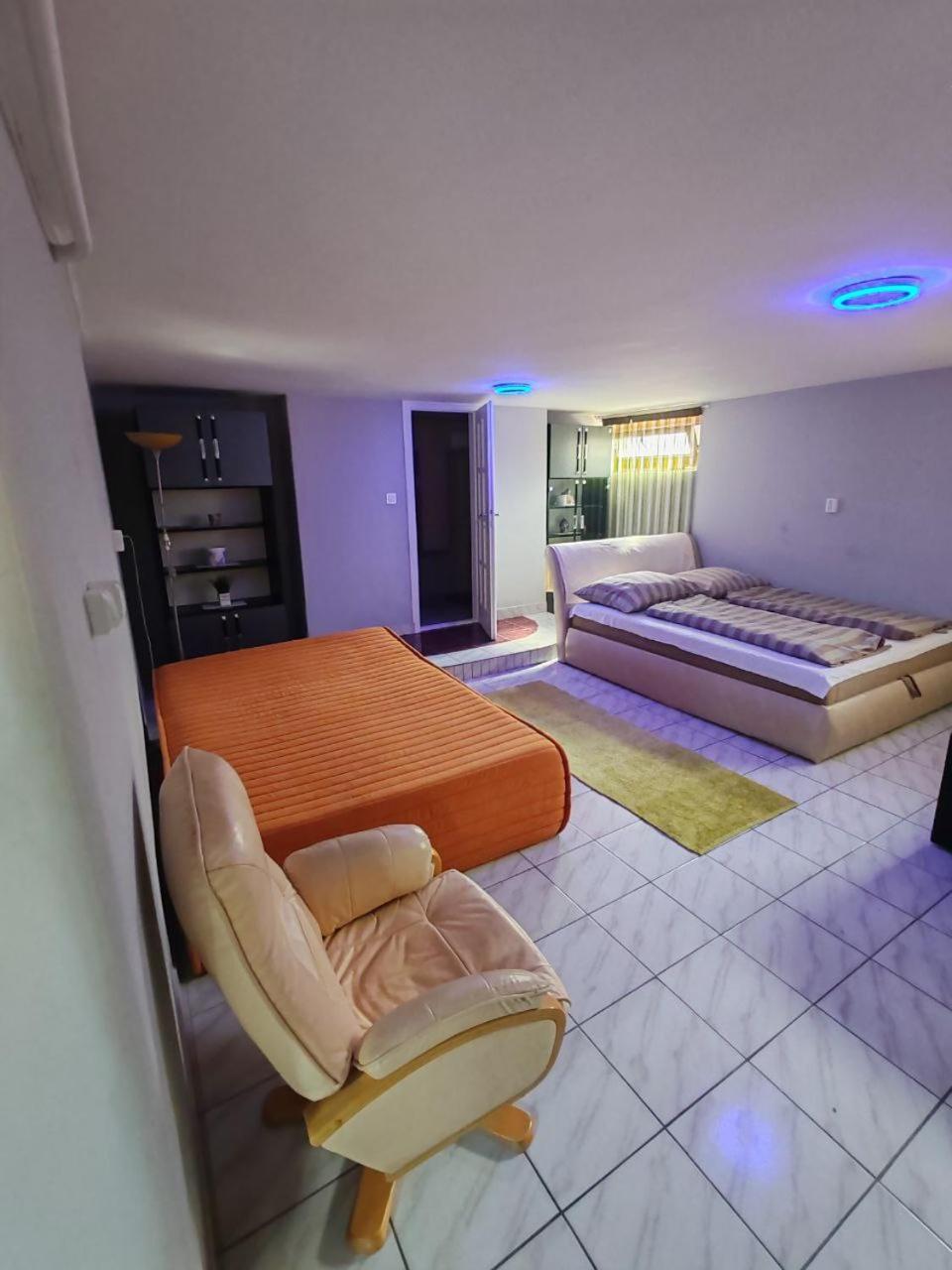 Hajnal Apartman Hajdúszoboszló 外观 照片