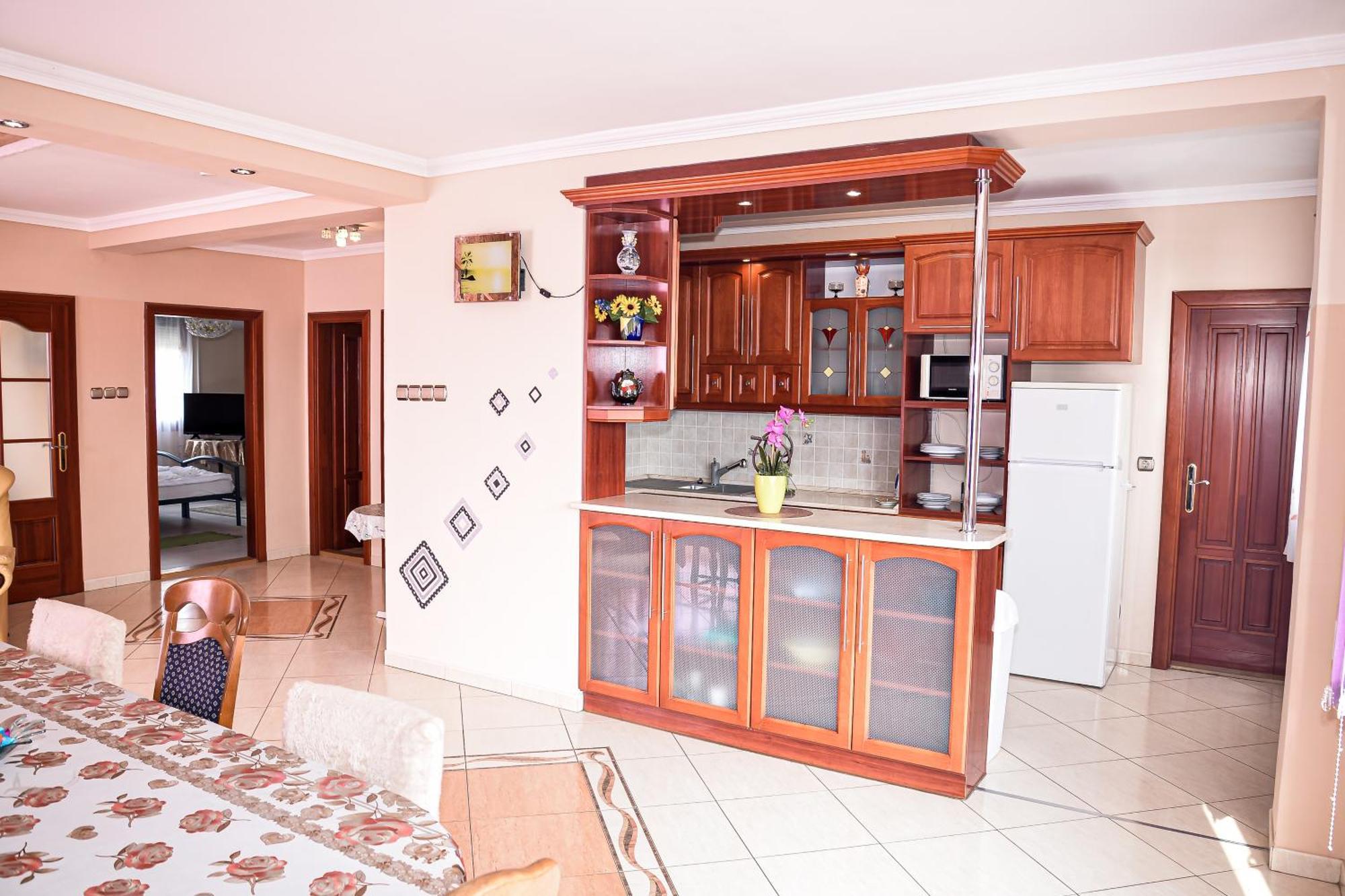 Hajnal Apartman Hajdúszoboszló 外观 照片