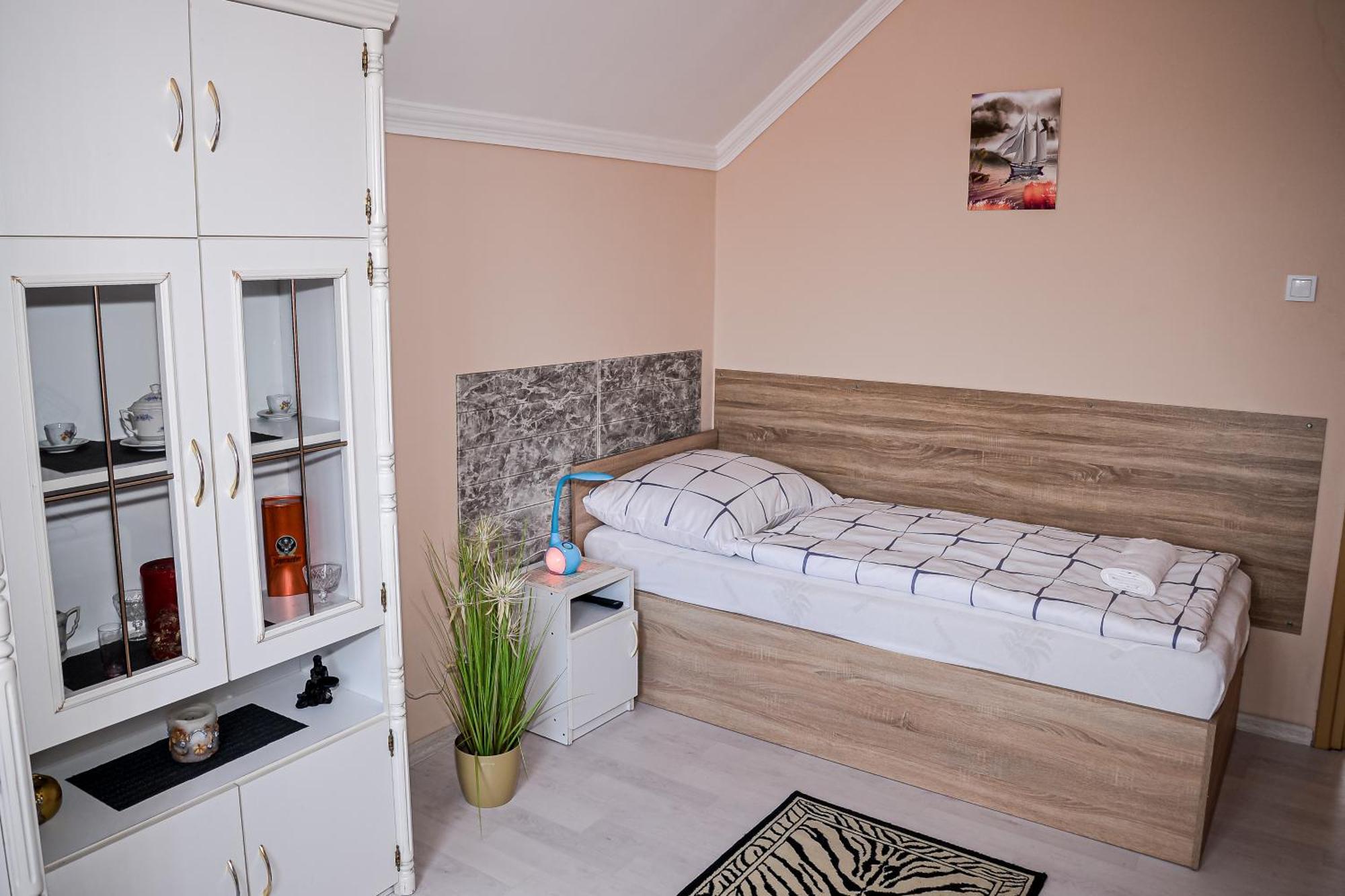 Hajnal Apartman Hajdúszoboszló 外观 照片