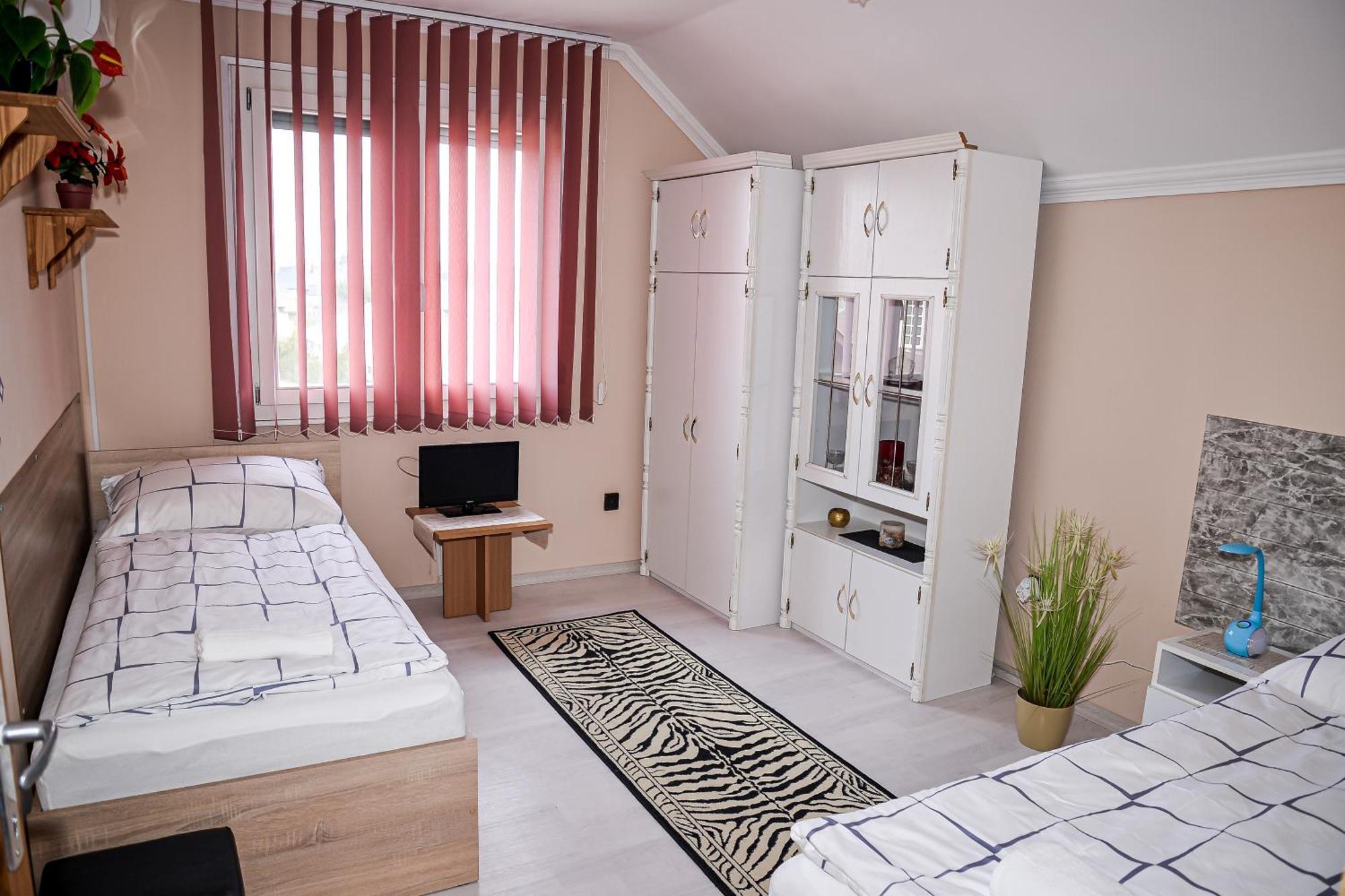 Hajnal Apartman Hajdúszoboszló 外观 照片