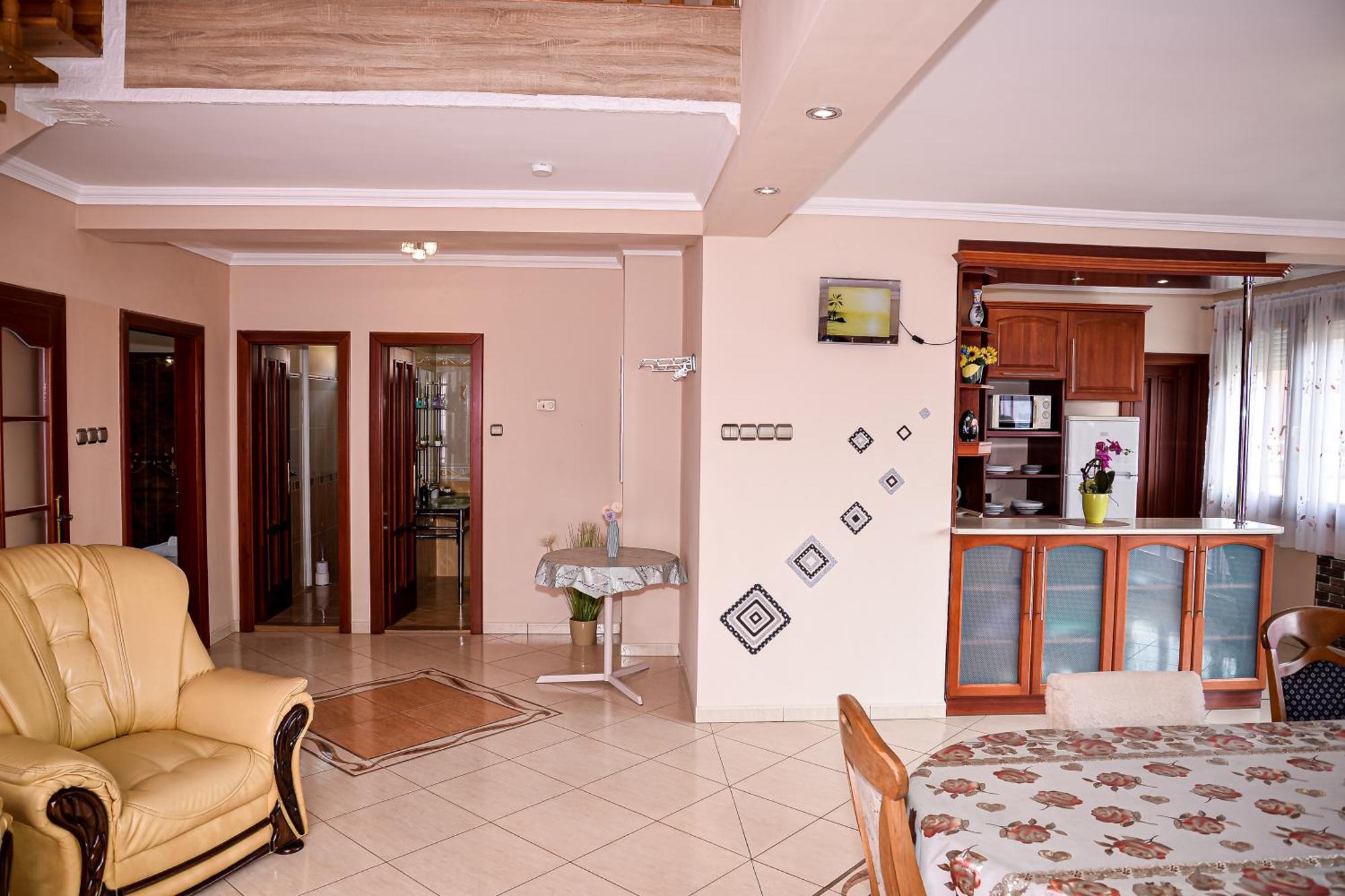 Hajnal Apartman Hajdúszoboszló 外观 照片